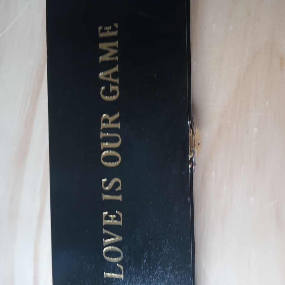 Gold Tennis Racket Decor - Picture 4 of 5